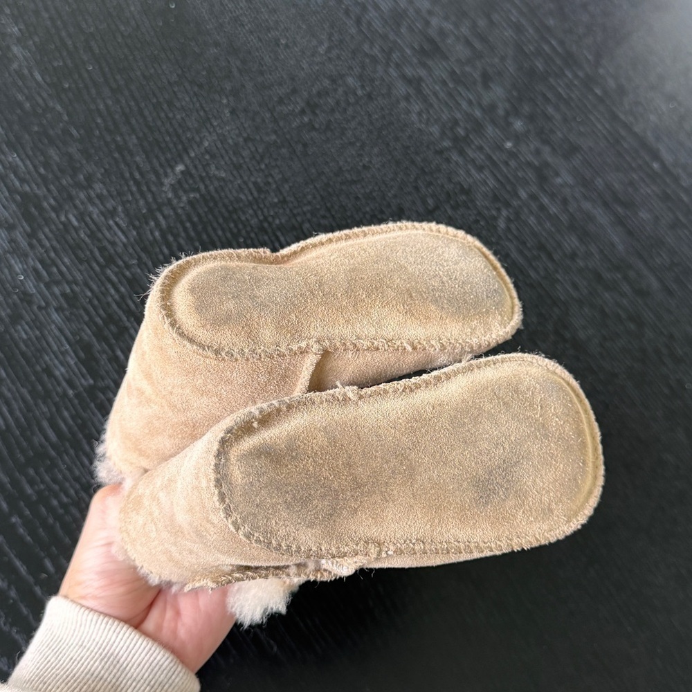 Ugg Australia Baby Kids Erin Pull on Snow Boots size Medium - Picture 3 of 4